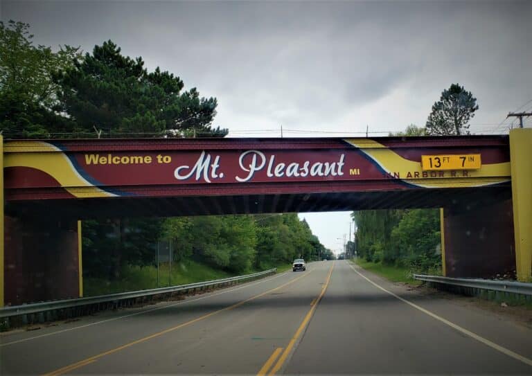 Welcome to Mount Pleasant, Michigan Bridge